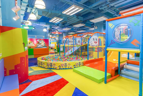 教你如何選擇游樂(lè)設(shè)備？ 經(jīng)營(yíng)兒童樂(lè)園應(yīng)該如何選擇游樂(lè)設(shè)備？